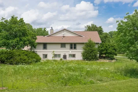 2268 East 2250 North Road Carlock IL 61725