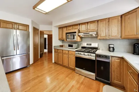 1204 Kristin Drive Libertyville IL 60048