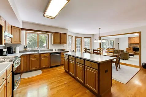 1204 Kristin Drive Libertyville IL 60048