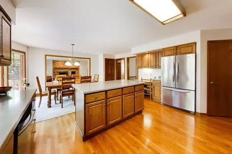 1204 Kristin Drive Libertyville IL 60048