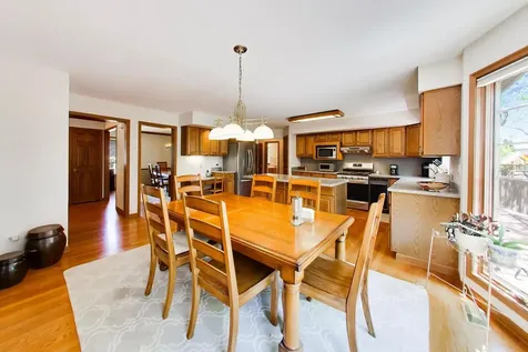 1204 Kristin Drive Libertyville IL 60048