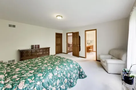 1204 Kristin Drive Libertyville IL 60048