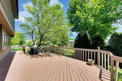 1204 Kristin Drive Libertyville IL 60048