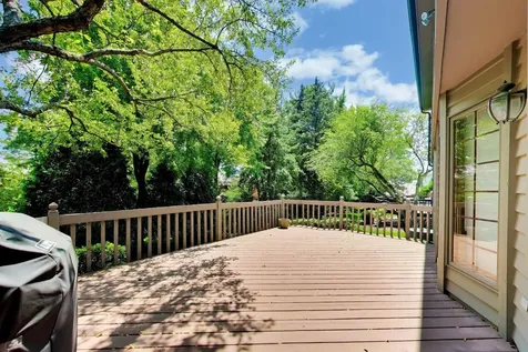 1204 Kristin Drive Libertyville IL 60048