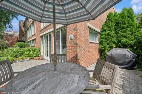 1010 Arbor Lane Northfield IL 60093
