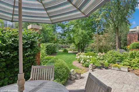 1010 Arbor Lane Northfield IL 60093