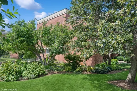 1010 Arbor Lane Northfield IL 60093