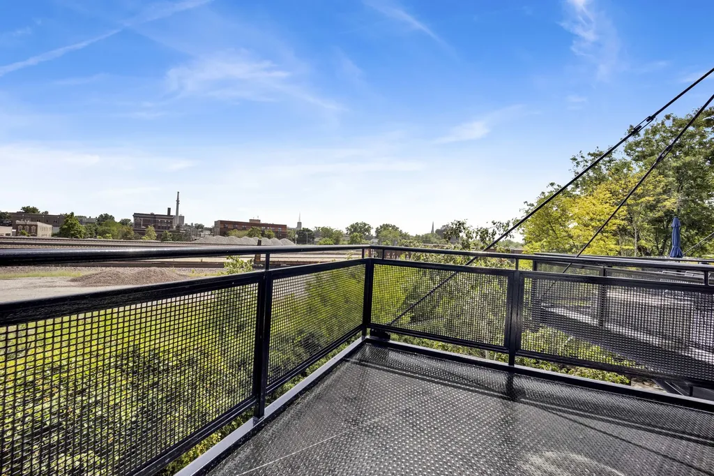1071 West 15th Street Chicago IL 60608