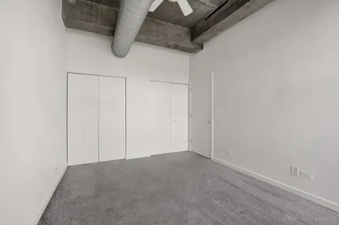 1071 West 15th Street Chicago IL 60608