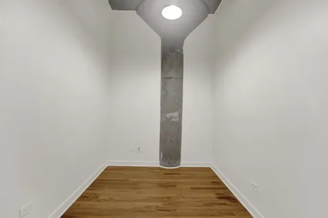 1071 West 15th Street Chicago IL 60608