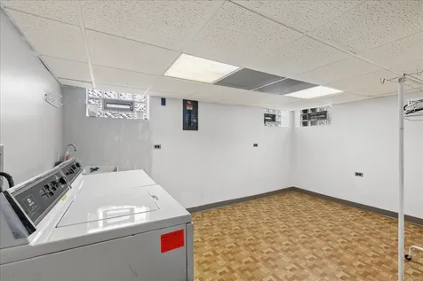 5420 Drury Lane Oak Lawn IL 60453
