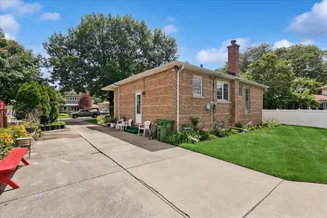 5420 Drury Lane Oak Lawn IL 60453