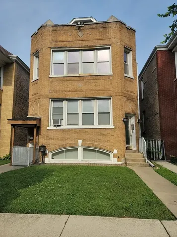 132 South Austin Boulevard Oak Park IL 60304