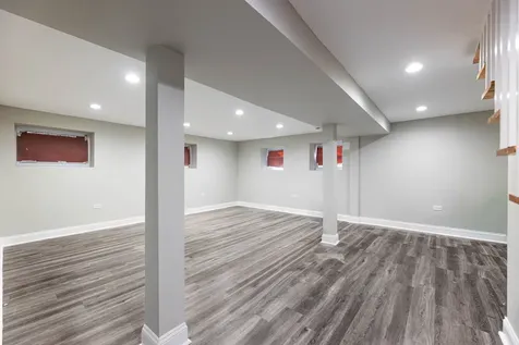 4924 West Congress Parkway Chicago IL 60644