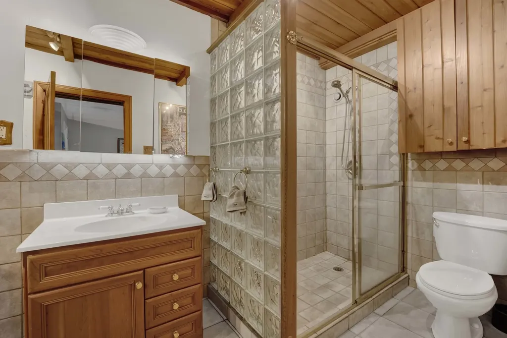 540 North Lake Shore Drive Chicago IL 60611
