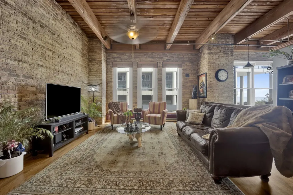 540 North Lake Shore Drive Chicago IL 60611
