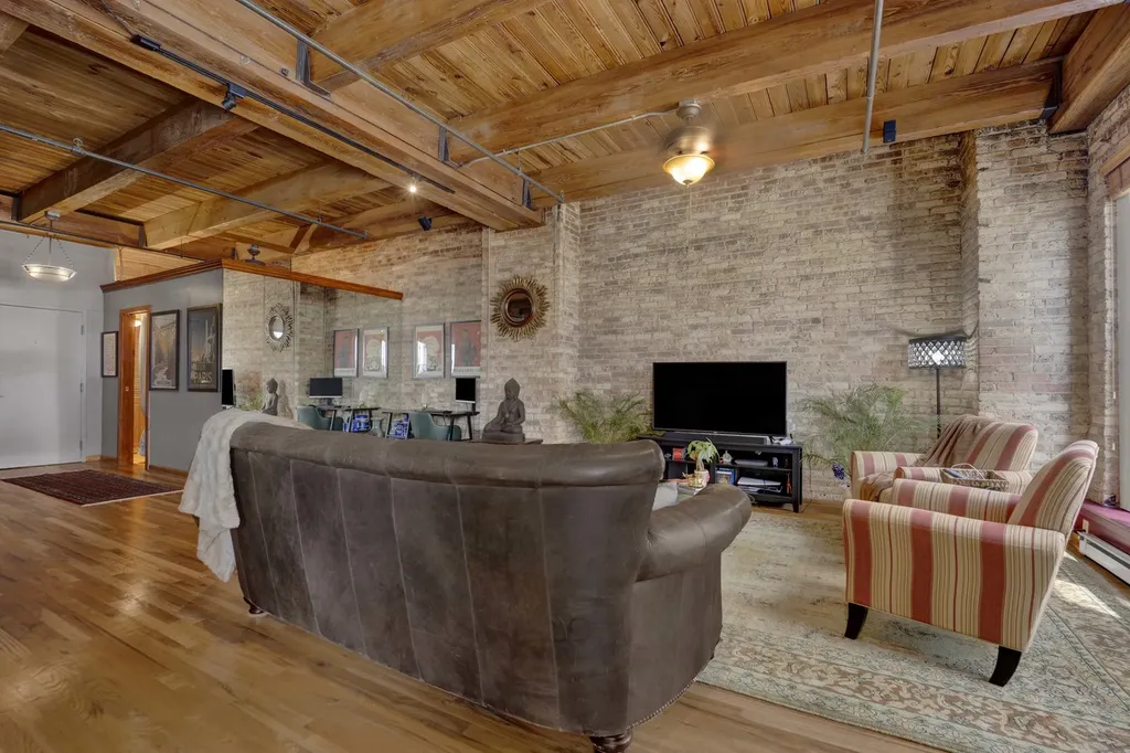 540 North Lake Shore Drive Chicago IL 60611