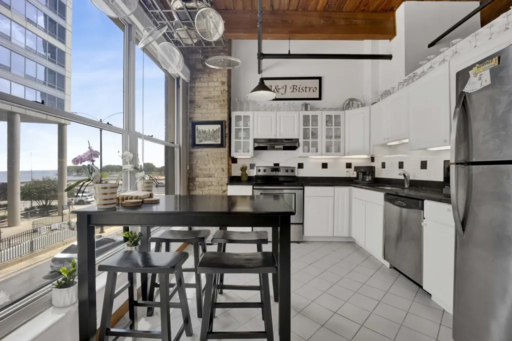 540 North Lake Shore Drive Chicago IL 60611