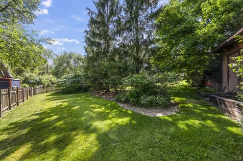 907 North Quentin Road Palatine IL 60067
