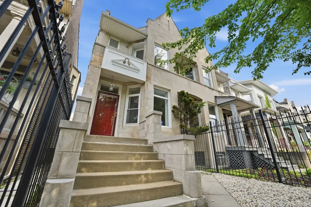 6505 South Woodlawn Avenue Chicago IL 60637