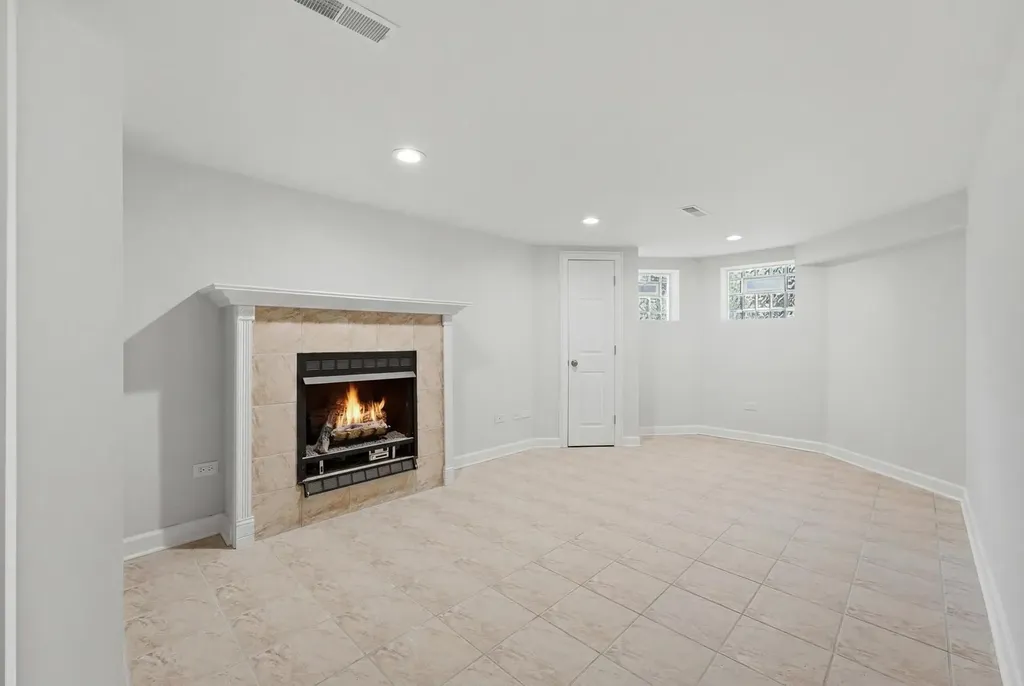 6505 South Woodlawn Avenue Chicago IL 60637