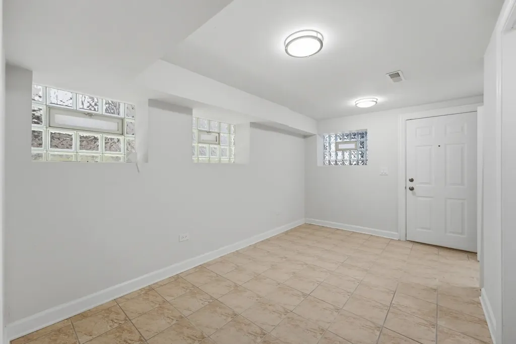 6505 South Woodlawn Avenue Chicago IL 60637