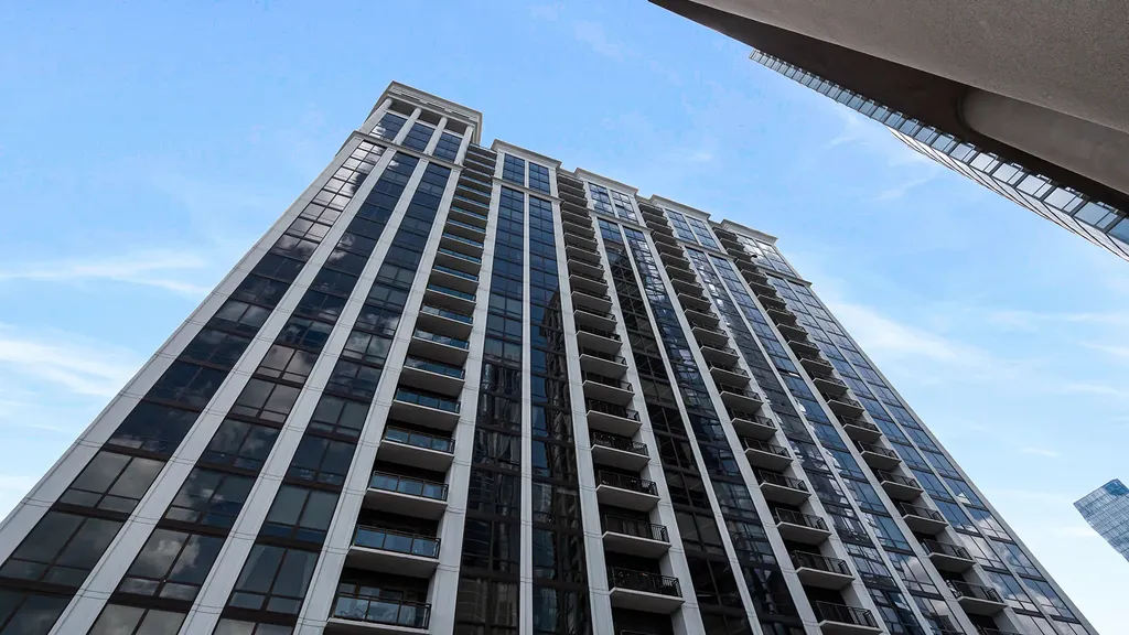 233 East 13th Street Chicago IL 60605