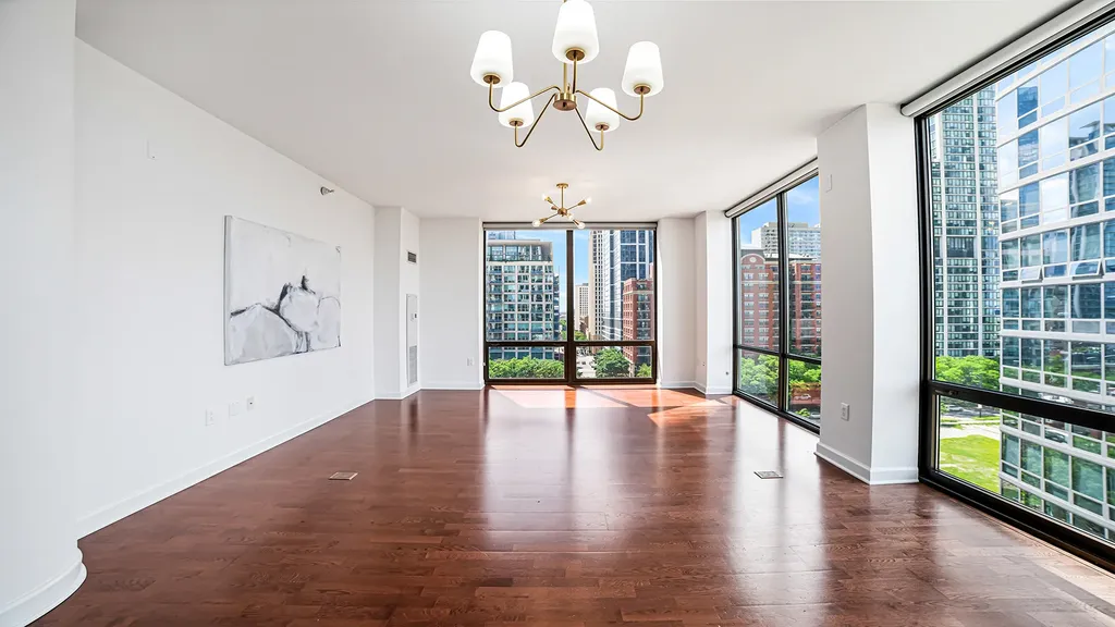 233 East 13th Street Chicago IL 60605