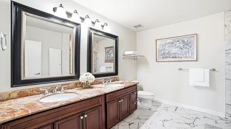 233 East 13th Street Chicago IL 60605
