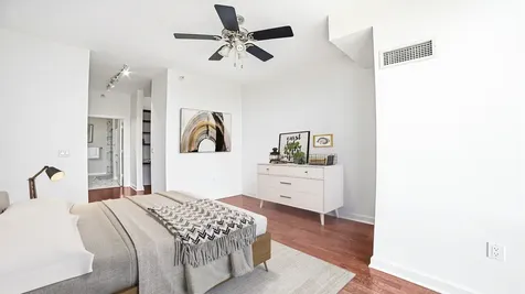 233 East 13th Street Chicago IL 60605