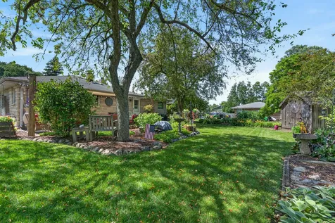 406 Brown Street Wauconda IL 60084