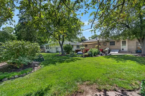 406 Brown Street Wauconda IL 60084