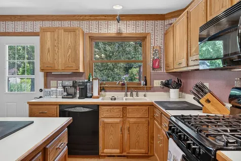 406 Brown Street Wauconda IL 60084
