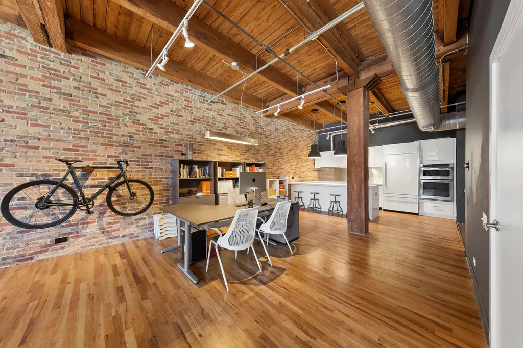 1017 West Washington Boulevard Chicago IL 60607