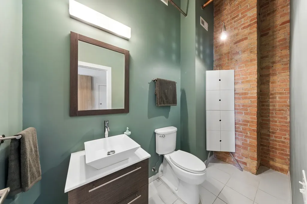 1017 West Washington Boulevard Chicago IL 60607