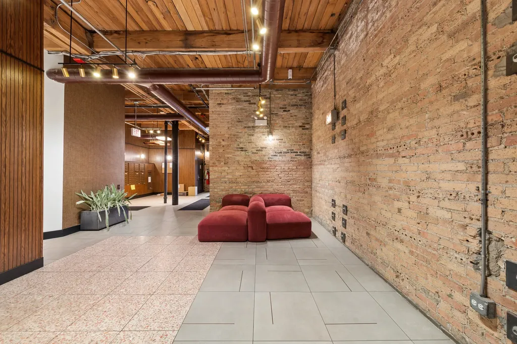 1017 West Washington Boulevard Chicago IL 60607