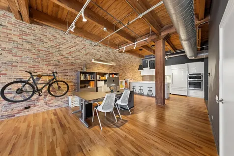 1017 West Washington Boulevard Chicago IL 60607