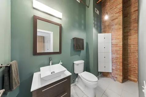1017 West Washington Boulevard Chicago IL 60607