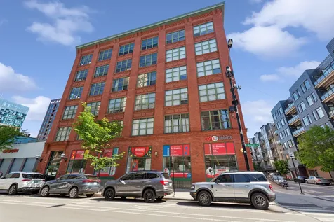 1017 West Washington Boulevard Chicago IL 60607