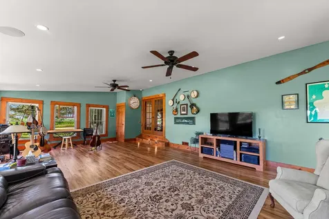1392 Red Brick Road Dixon IL 61021