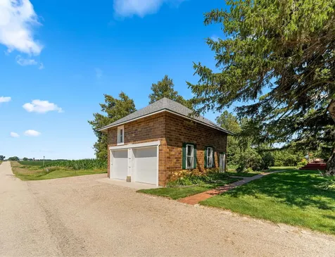 1392 Red Brick Road Dixon IL 61021