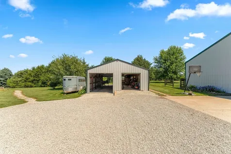 1392 Red Brick Road Dixon IL 61021