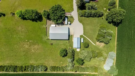 1392 Red Brick Road Dixon IL 61021