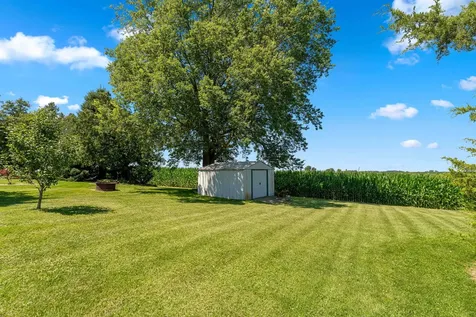 1392 Red Brick Road Dixon IL 61021