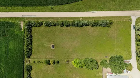 1392 Red Brick Road Dixon IL 61021