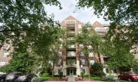 470 West Mahogany Court Palatine IL 60067