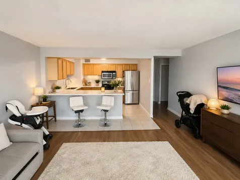 6030 North Sheridan Road Chicago IL 60660