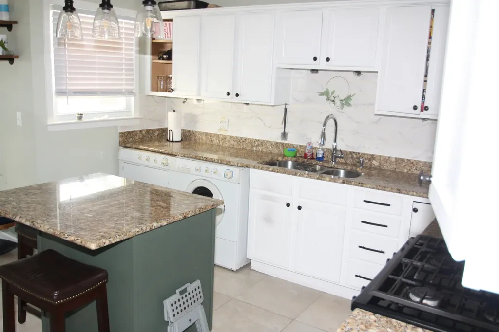 3103 Martin Lane Rolling Meadows IL 60008