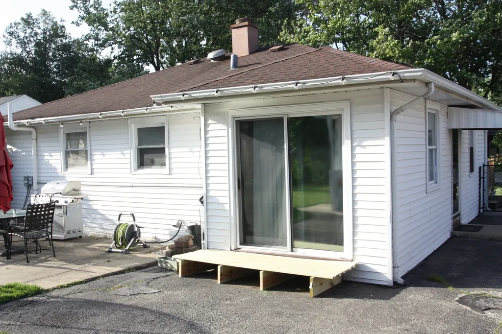 3103 Martin Lane Rolling Meadows IL 60008