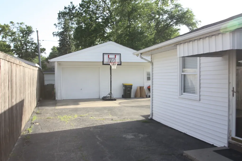 3103 Martin Lane Rolling Meadows IL 60008